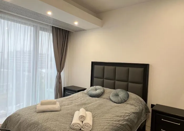 Apartment Premium & Wellness With Jacuzzi, Sauna , Gym , Pool *