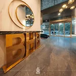 Premium & Wellness With Jacuzzi, Sauna , Gym , Pool