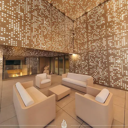 Premium & Wellness With Jacuzzi, Sauna , Gym , Pool Bucureşti