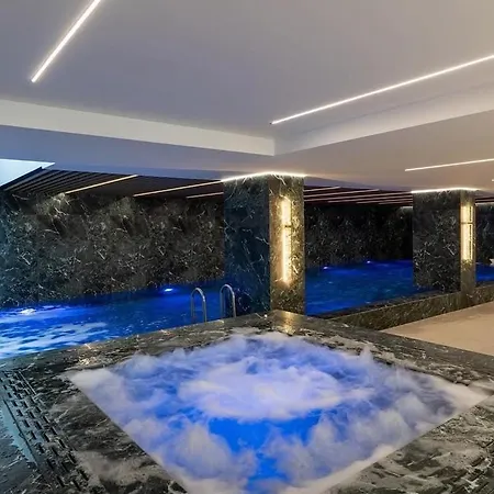 Apartman Premium & Wellness With Jacuzzi, Sauna , Gym , Pool Bukarest