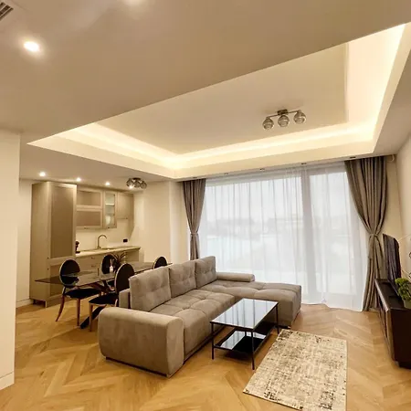 Premium & Wellness With Jacuzzi, Sauna , Gym , Pool Apartman Bukarest