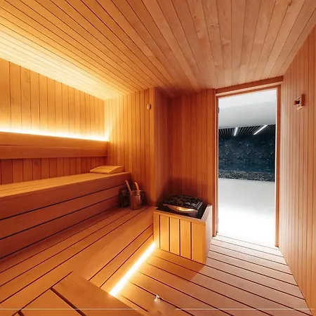 Premium & Wellness With Jacuzzi, Sauna , Gym , Pool