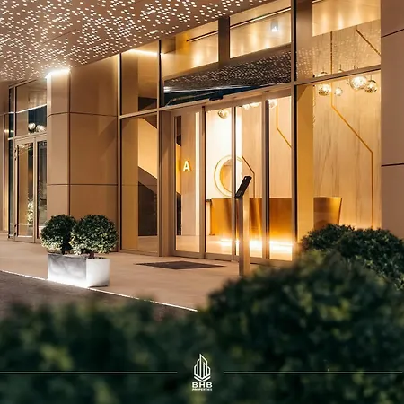 Premium & Wellness With Jacuzzi, Sauna , Gym , Pool