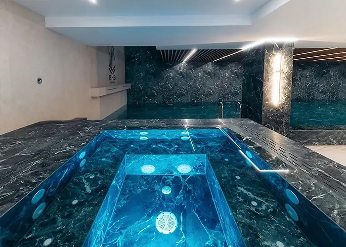 Premium & Wellness With Jacuzzi, Sauna , Gym , Pool 公寓 布加勒斯特